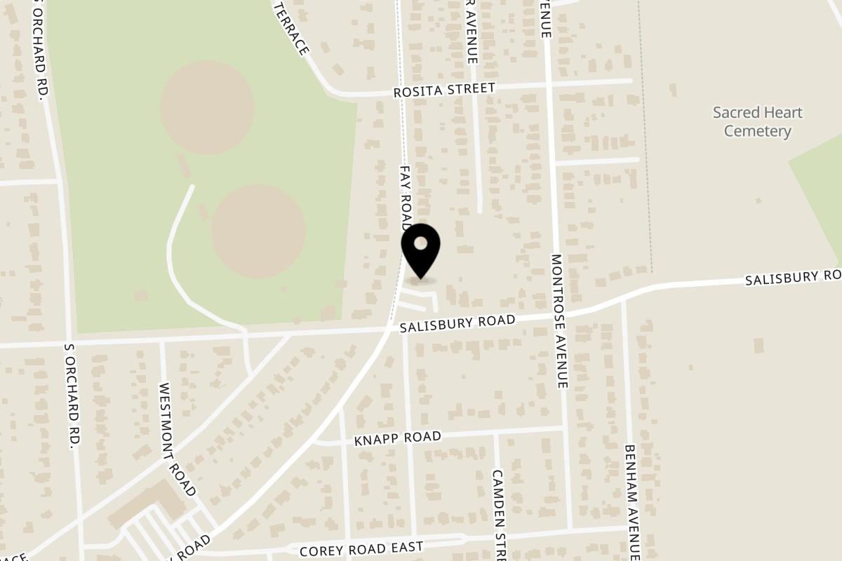Map showing the location of Mona Lisas Ristorante on 329 Fay Rd in Syracuse